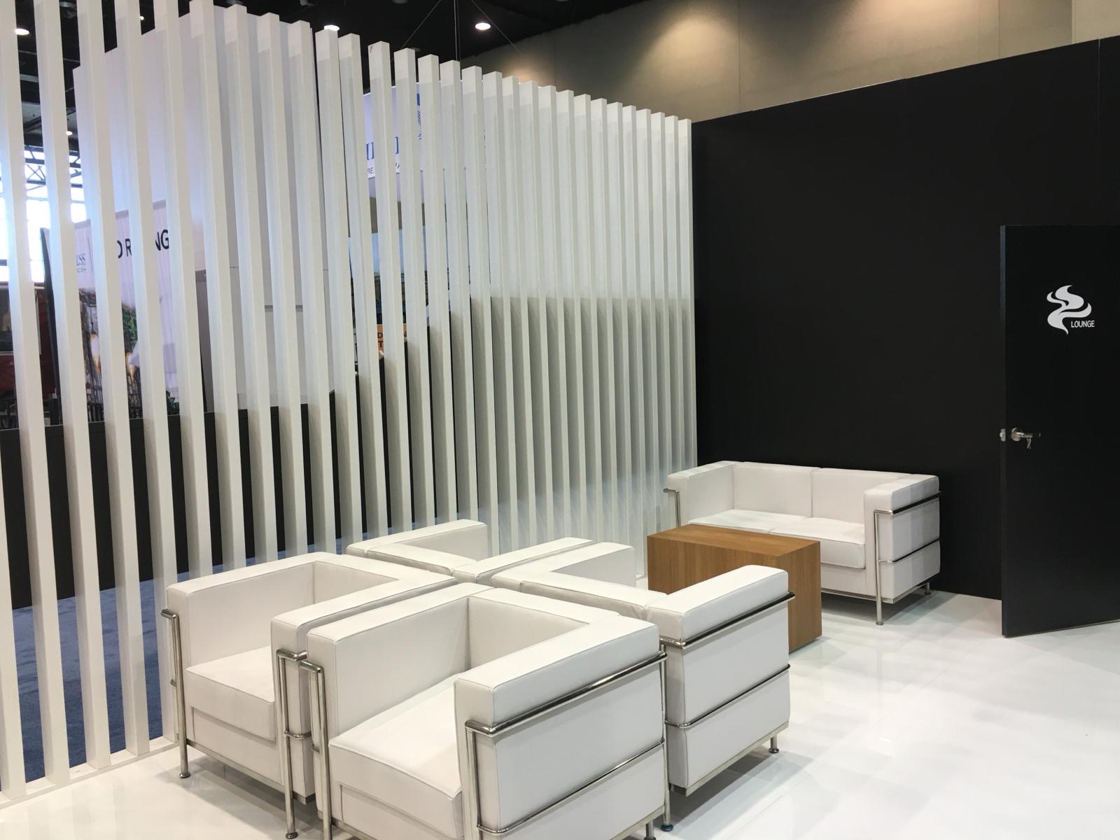 custom_exhibit_trade_show_sofa